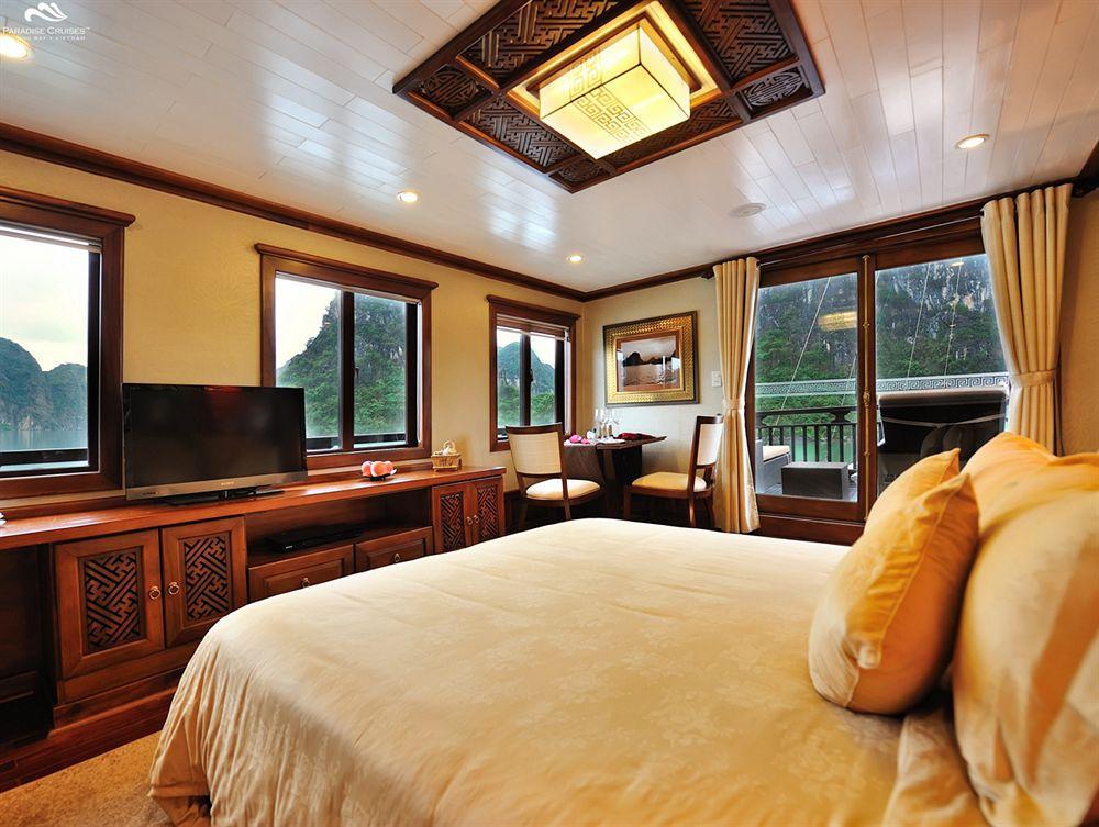 พาราไดซ์ พีค ครุยส์ Hotel ฮาลอง ภายนอก รูปภาพ