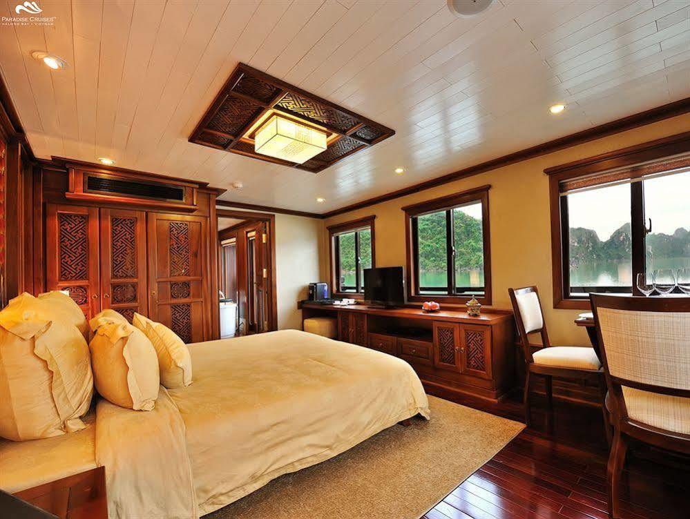 พาราไดซ์ พีค ครุยส์ Hotel ฮาลอง ภายนอก รูปภาพ
